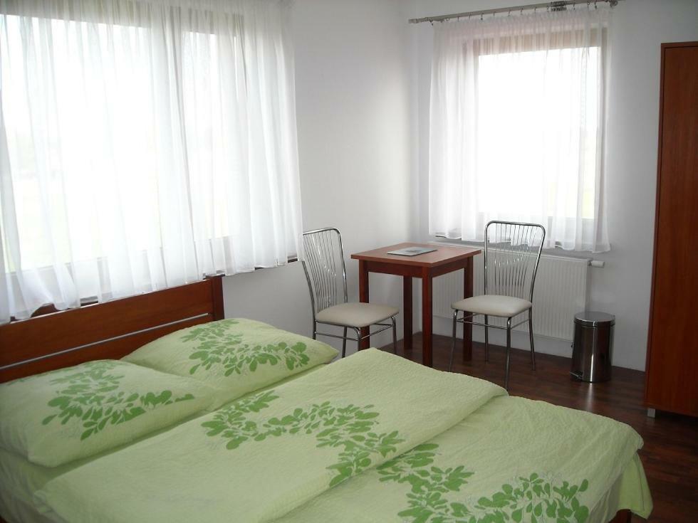 Amber Marlena Apartment โควอบเซก ภายนอก รูปภาพ