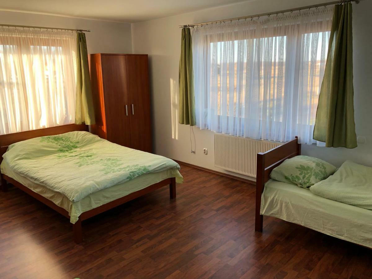 Amber Marlena Apartment โควอบเซก ภายนอก รูปภาพ